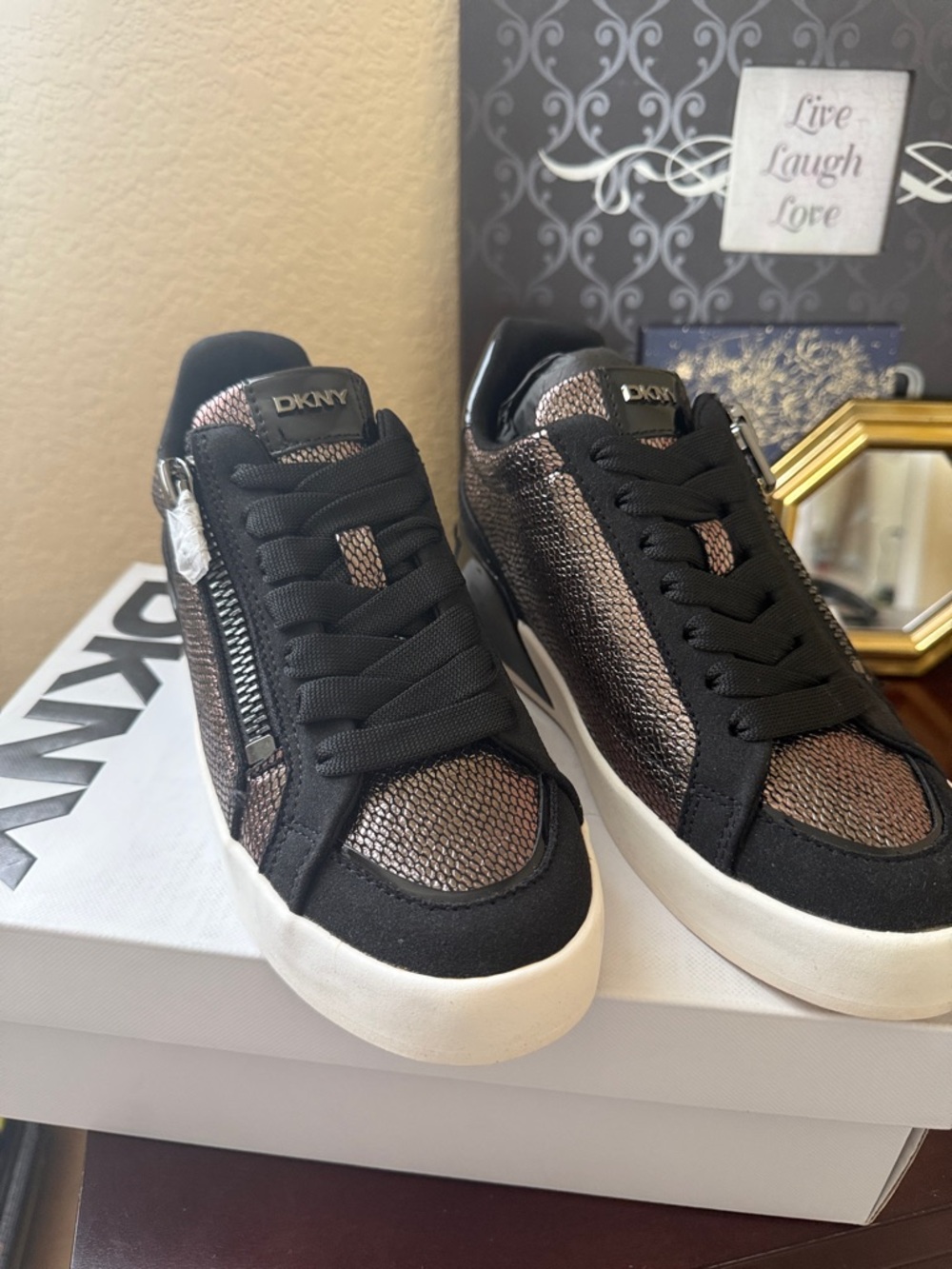 DKNY Metallic Bronze & Black Low-Top Sneakers Size 6.5 NIB